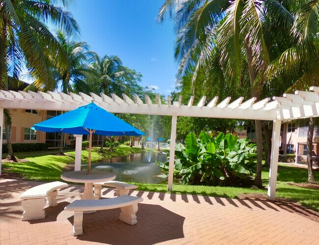 Photo - 760 SE 2nd Ave