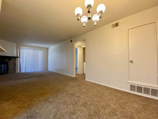 Photo - 1 Bed 1 Bath Aurora Condo Located Near Che...