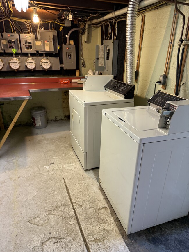 Laundry in basement - 64 Lyman St Unit 2L