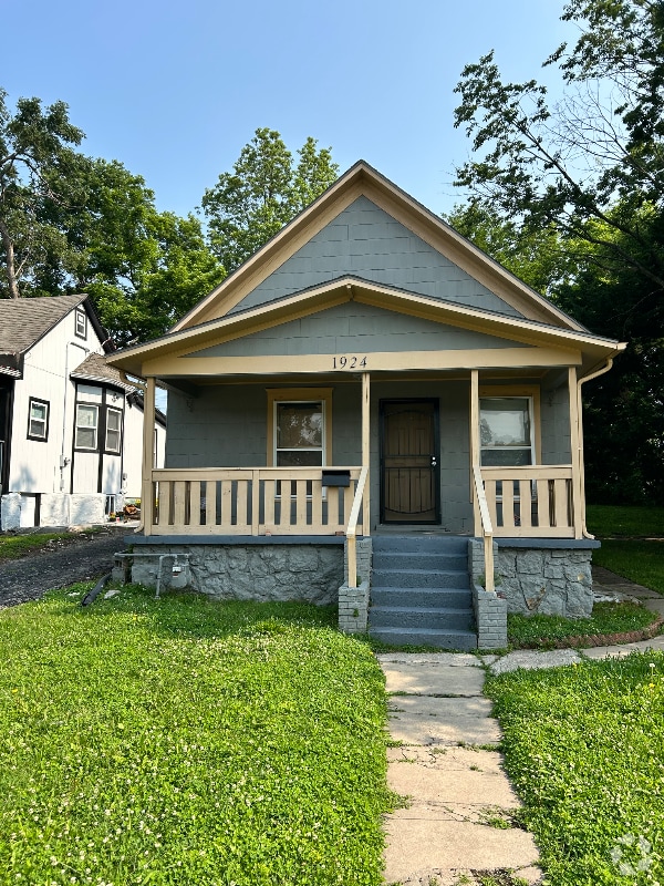 Building Photo - 1924 Troup Ave Rental
