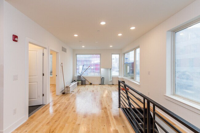 Photo - 4100 Ludlow St