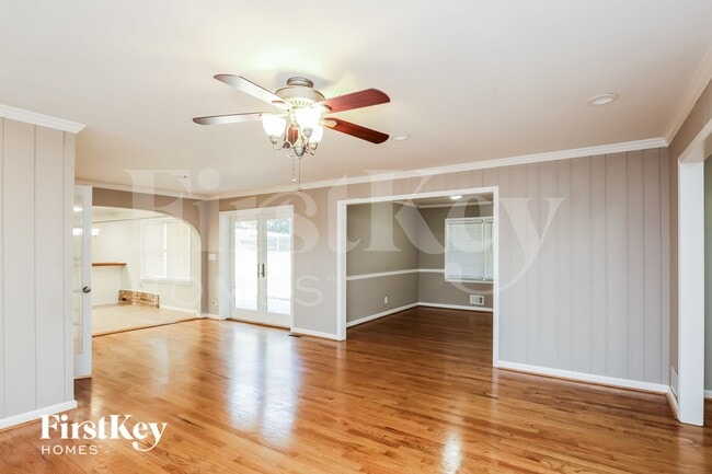 Photo - 4336 Lake Laurel Dr