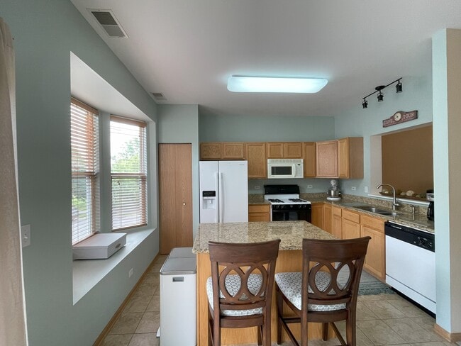 1011 Ellsworth Dr