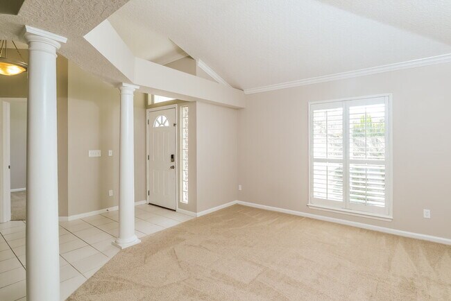 Photo - 2347 Foxhaven Dr W