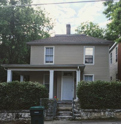 4 bedroom 2 bath fenced in yard pets allowed - 911 Magnolia St House