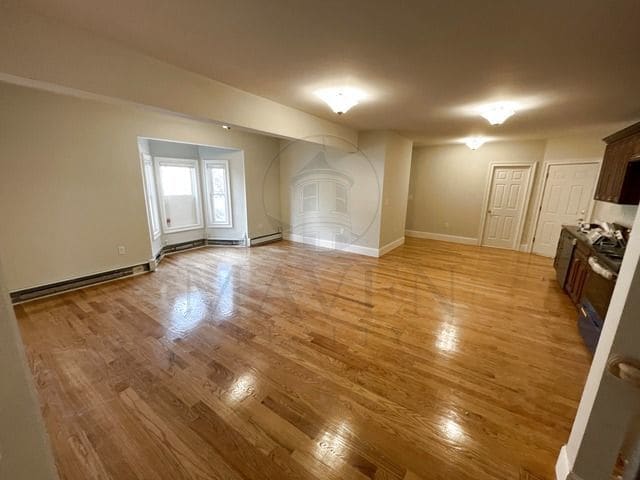 Photo - 10 Park Ave Unit 2