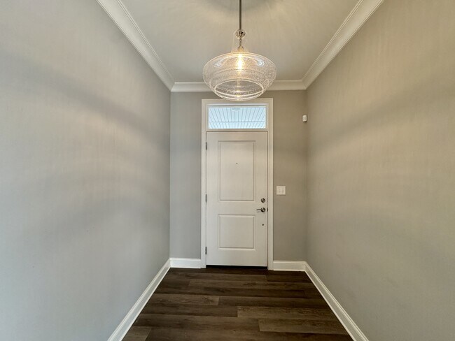 Photo - 512 Chestnut Pl