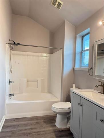 Photo - 212 Lake Travis Dr