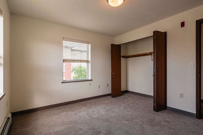 2nd bdrm