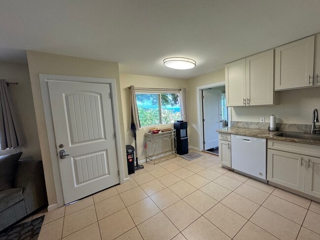 Photo - Kahana Ocean View Three bedroom/ Two Bath Unit