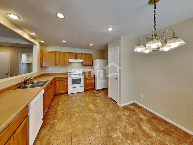 Photo - 10406 W Miami St