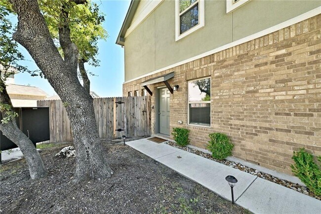 Photo - 12813 Leatherback Ln