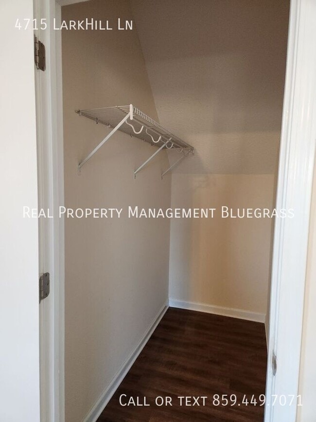 Photo - 4715 Larkhill Ln