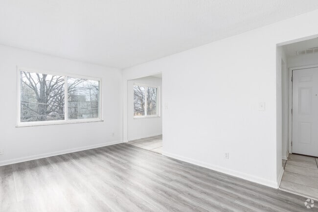 1BR, 1BA - 650SF