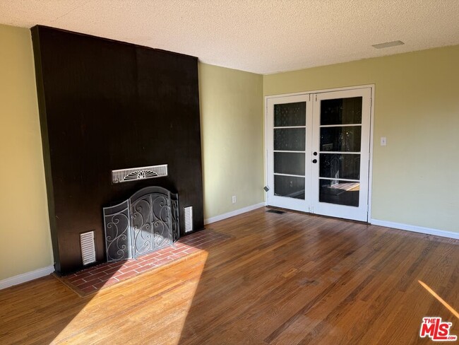 Photo - 2261 W 26th Pl