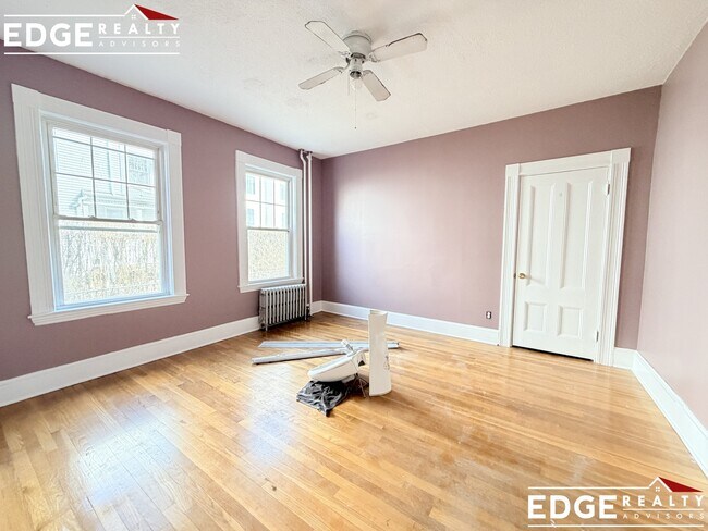 22-24 Everett Sq. Unit 1