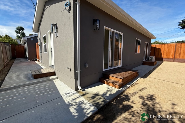 Building Photo - Private Entrance ADU | New Build | 2 Bed, ... Rental