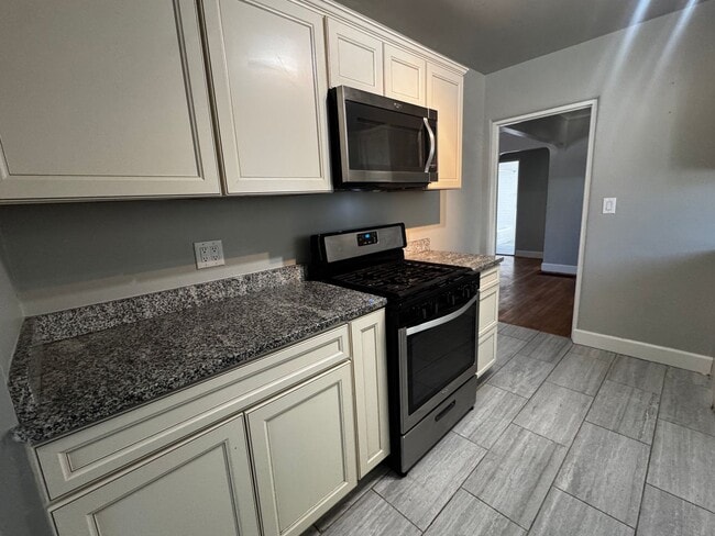 Photo - Home near UNM.