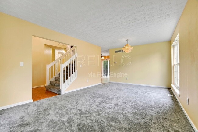 Photo - 5703 Georgia Ln