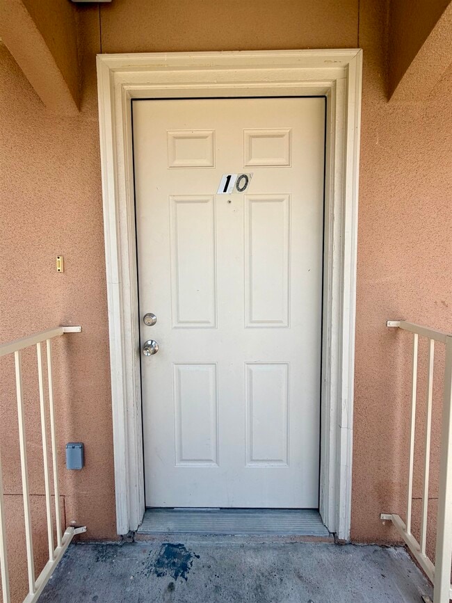 Photo - 419 W Eistetter St Unit 10