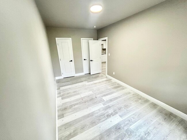 3964-74 Washington St Unit 2f