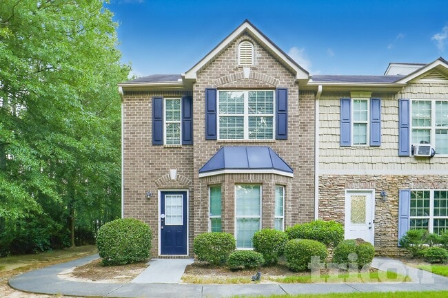 Building Photo - 418 Whippet St