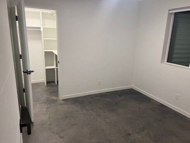 Photo - 233 E Center St