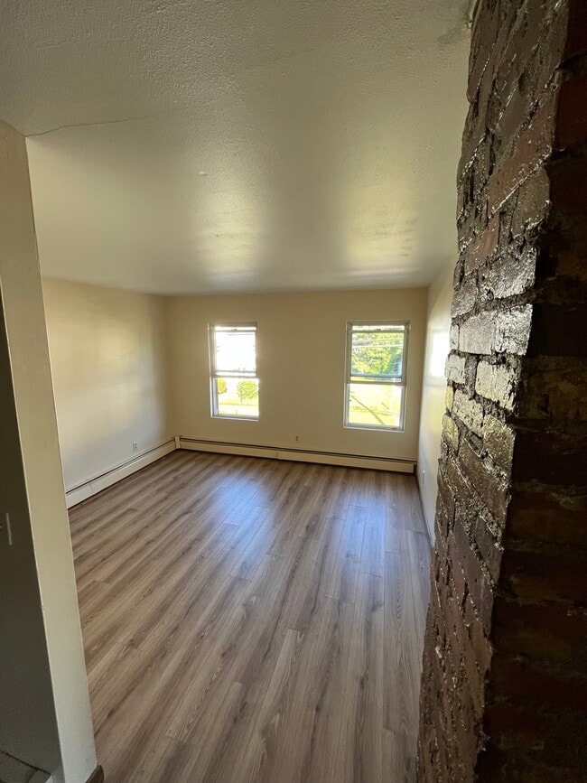 42 Spruce St Unit First Floor