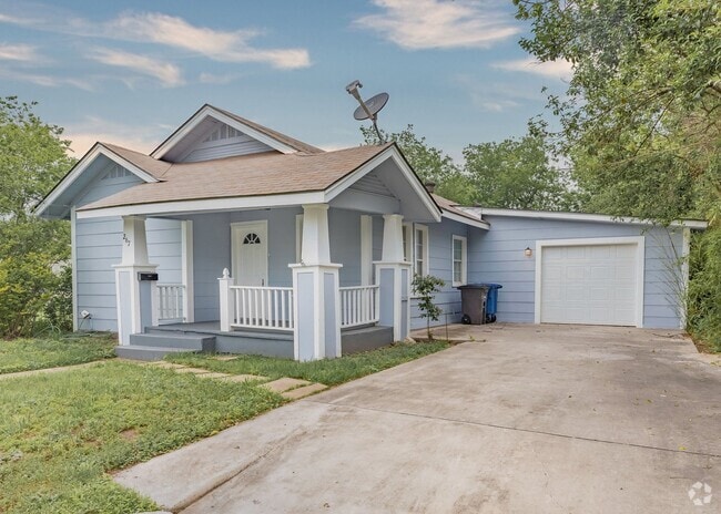 Building Photo - Dream Rental located minutes from Southtow...