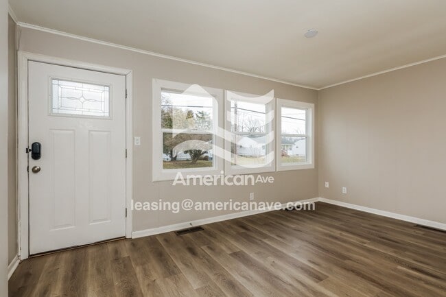 Photo - 1597 Courter St