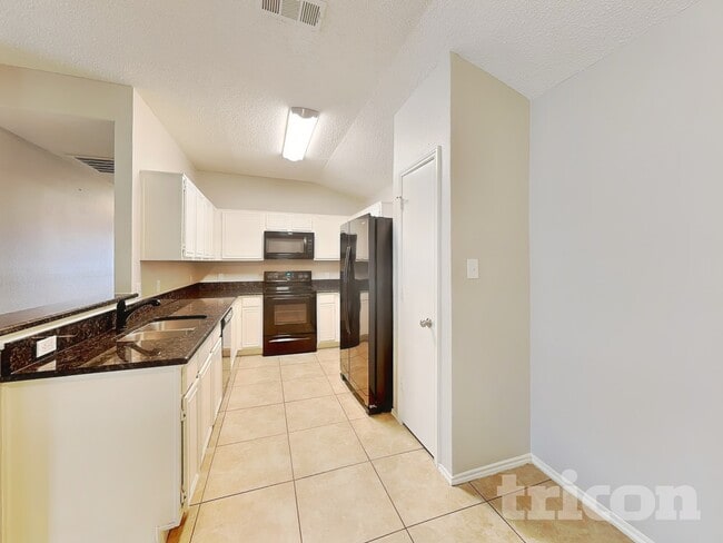 Photo - 6508 Brookhaven Trail