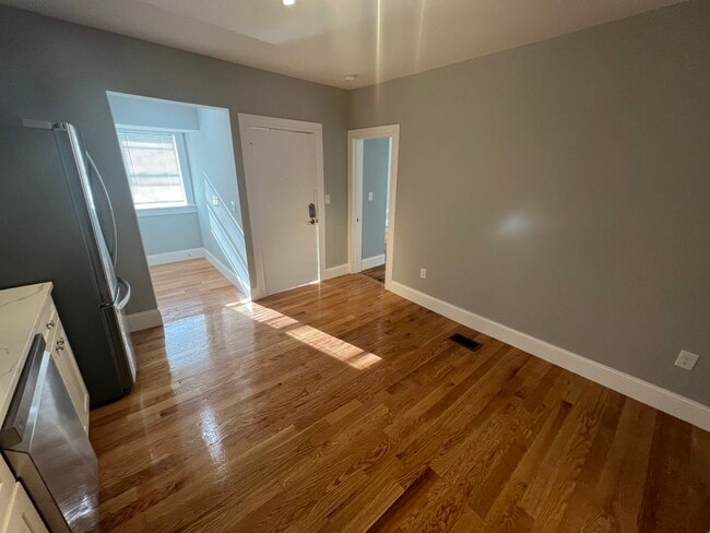 366 Highland Ave Unit 1