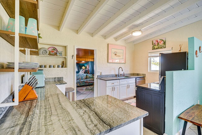 Photo - 102 Essex Dr Unit SI ID1545919P