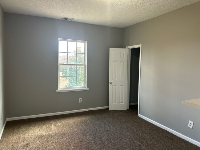 Photo - 113 W Tinsley St Unit Apt B