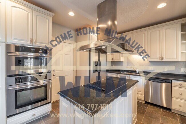 Photo - 5137 N Cumberland Blvd