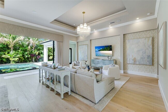 Photo - 760 Park Shore Dr