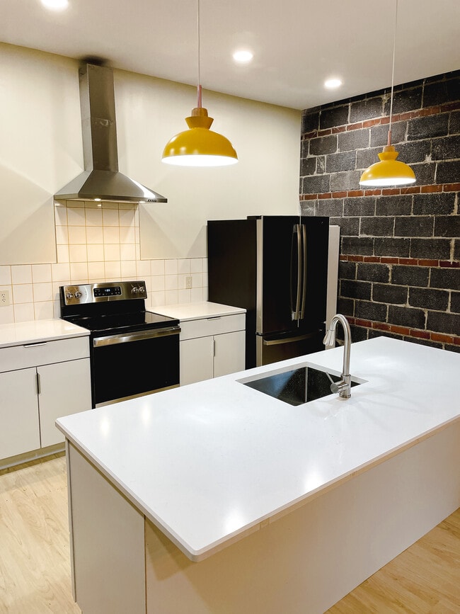 Photo - 736 Park Ave NW Unit 2C