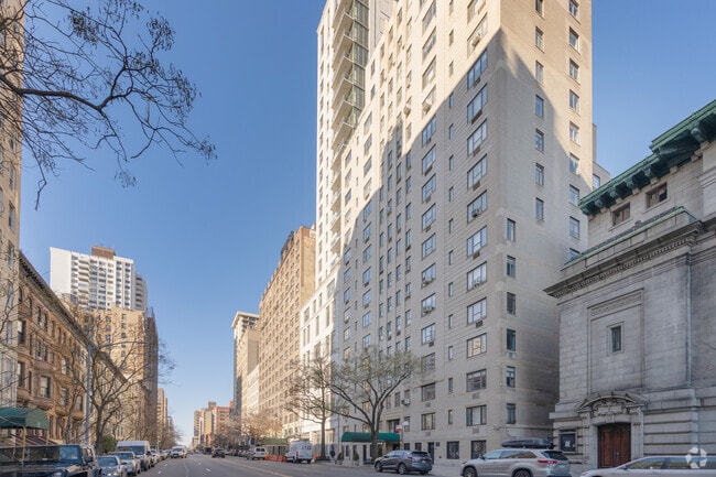 Photo - 15 W 96th St