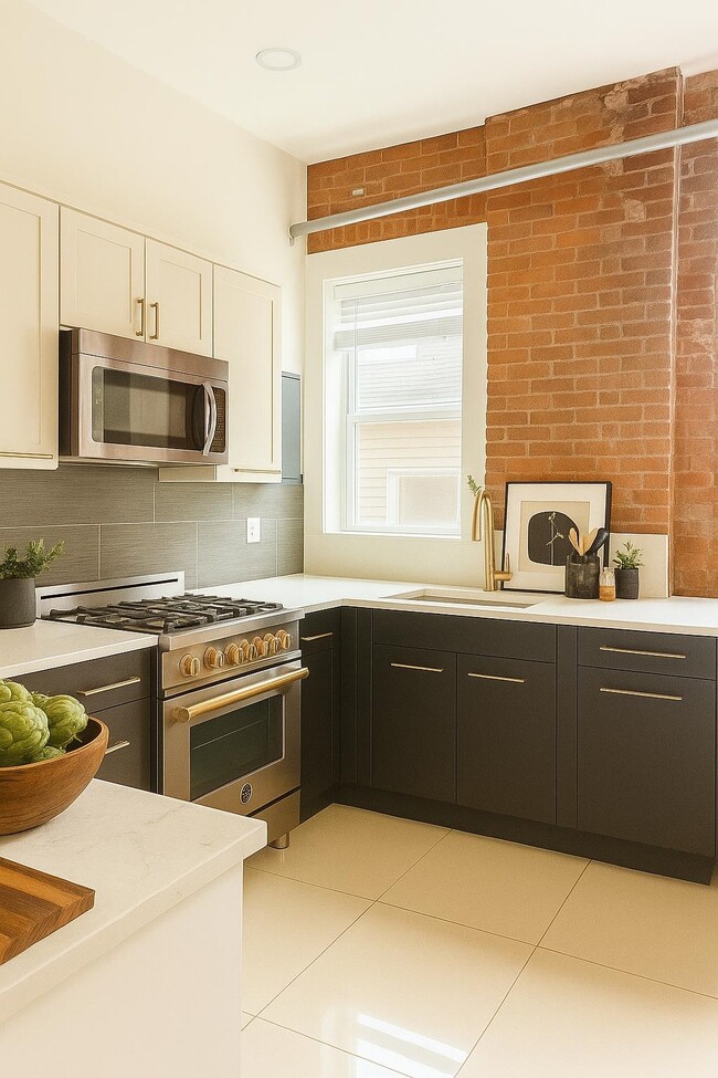 Photo - 155 Midland Ave Unidad 2D