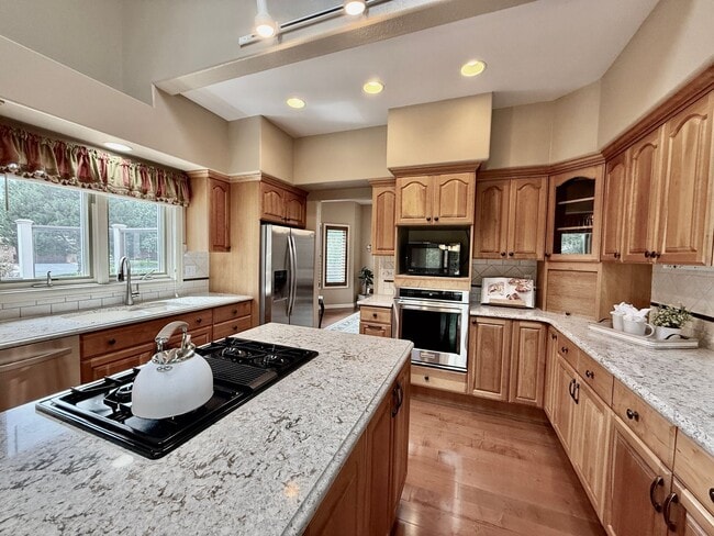 3805 Brushland Ct