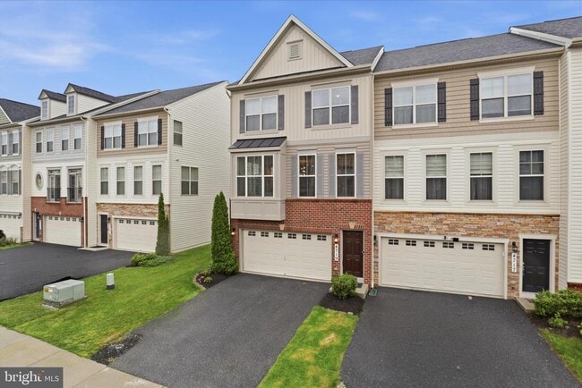 Photo - 4719 Cambria Rd