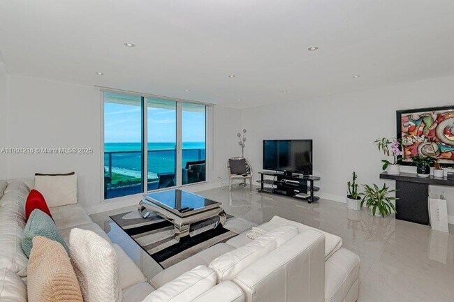 Photo - 2301 Collins Ave Unidad 1210