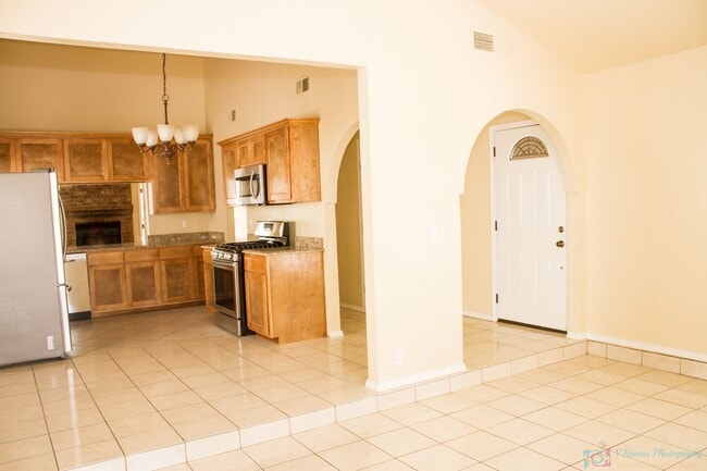 Photo - 128 Masquerade Ln