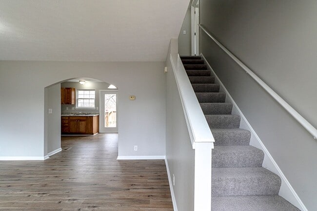 Building Photo - Newly updated 3 bedroom and 2 bath Cape Cod Rental