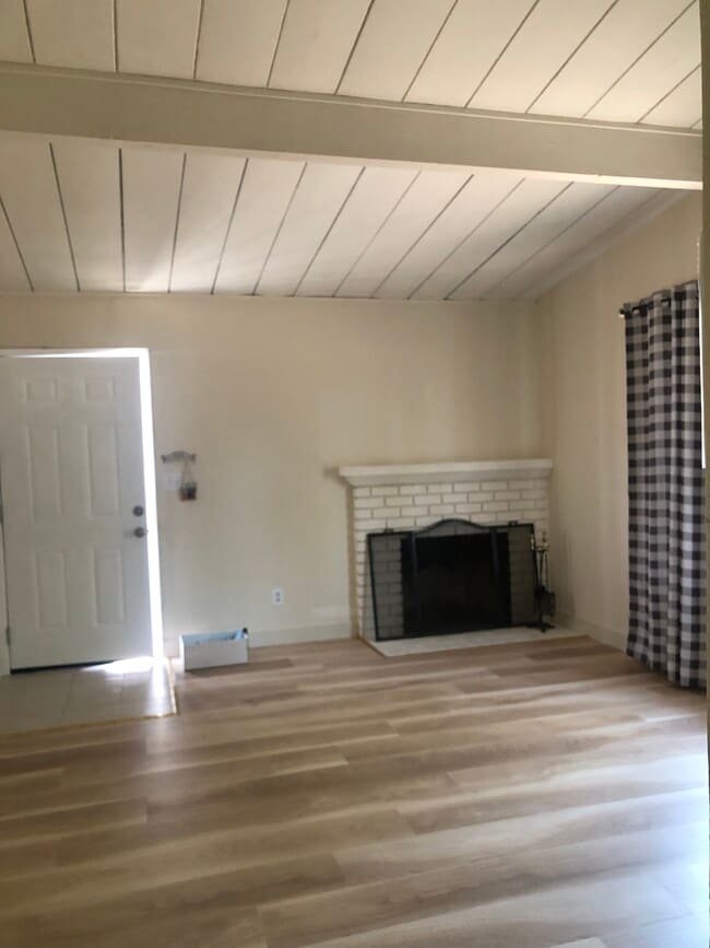 Photo - 3133 Alma St Unidad 3133