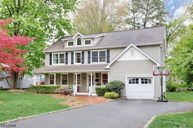 Photo - 14 Chadwick Pl