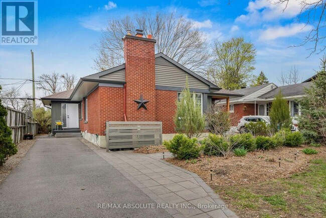 Photo - 836 Quinlan Rd