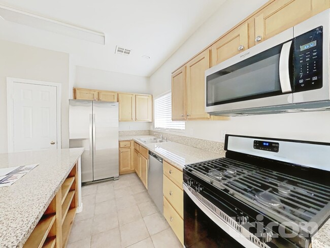 Photo - 717 Horse Stable Ave