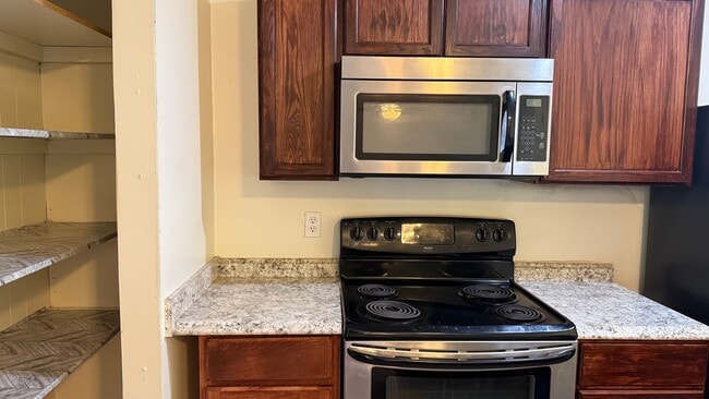 Photo - Muust See - Comfortable & Convenient 2-Bedroom Home You’ll Love