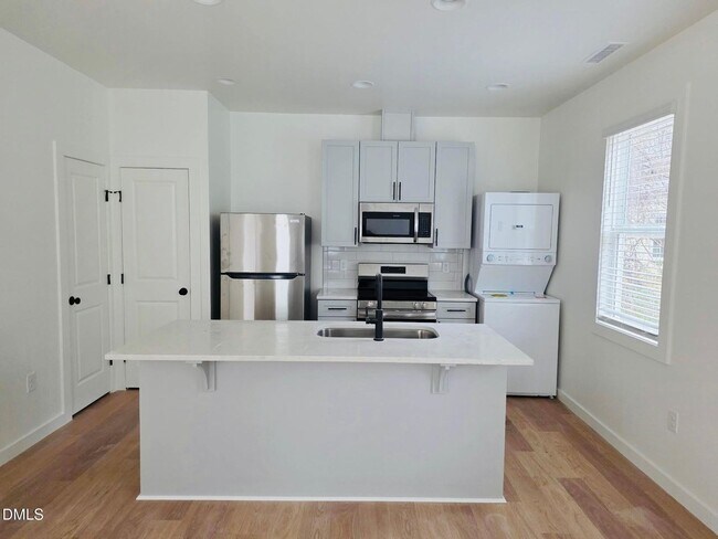 Photo - Lot 5 - 2819 Wilcox Pl Unidad 103